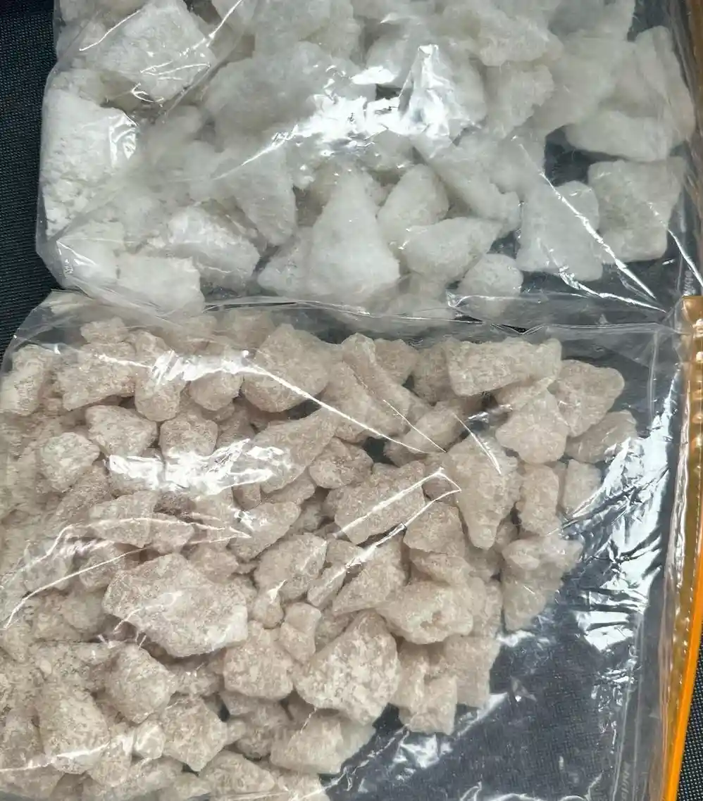 substante psihoactive noi (legale) ce pot fi mefedrona, 2-cmc, 3-cmc, 2-mmc, 3-mmc